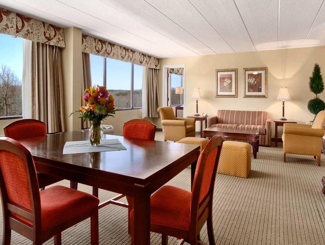 Doubletree By Hilton Charlottesville Eksteriør billede