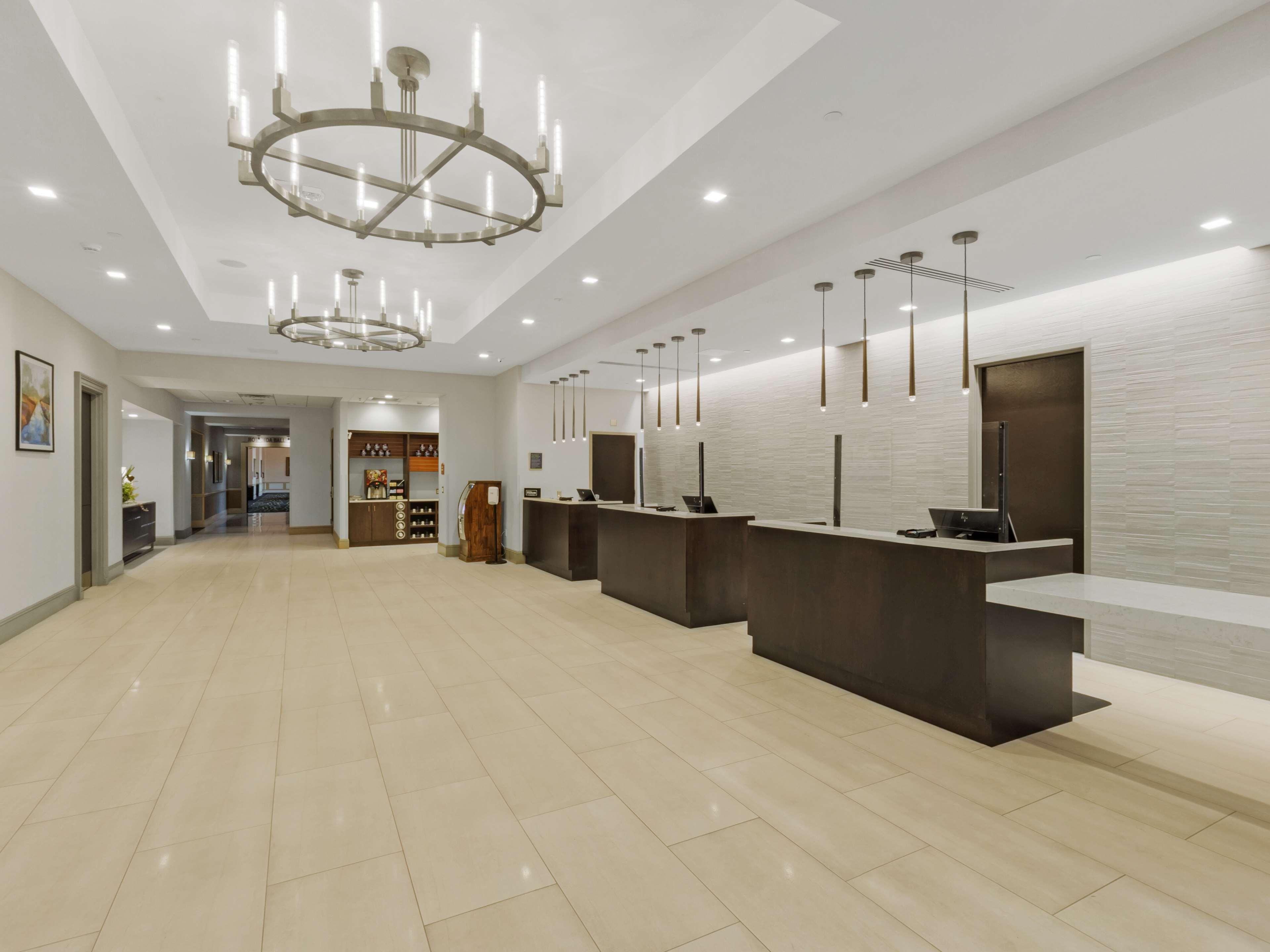 Doubletree By Hilton Charlottesville Eksteriør billede