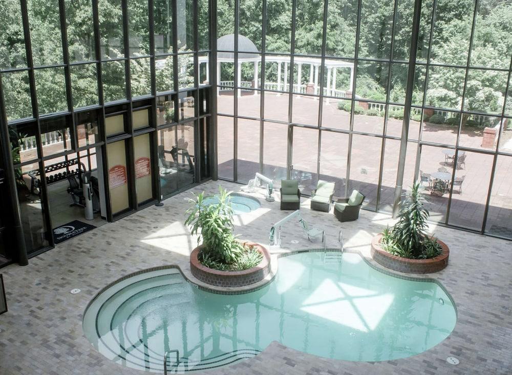 Doubletree By Hilton Charlottesville Eksteriør billede