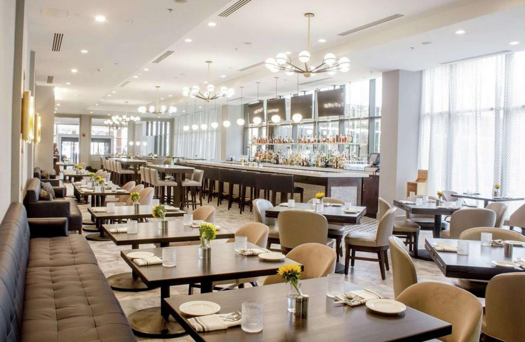 Doubletree By Hilton Charlottesville Eksteriør billede