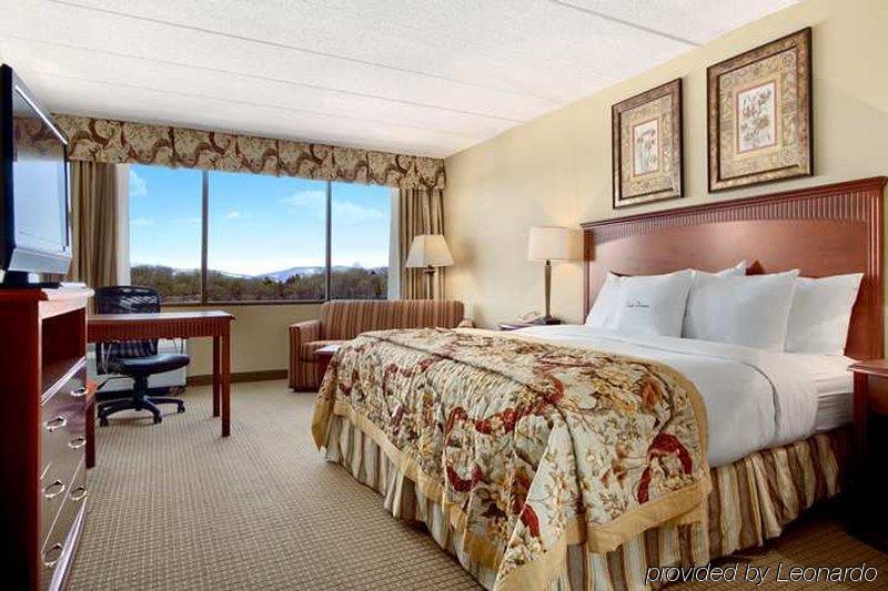 Doubletree By Hilton Charlottesville Værelse billede