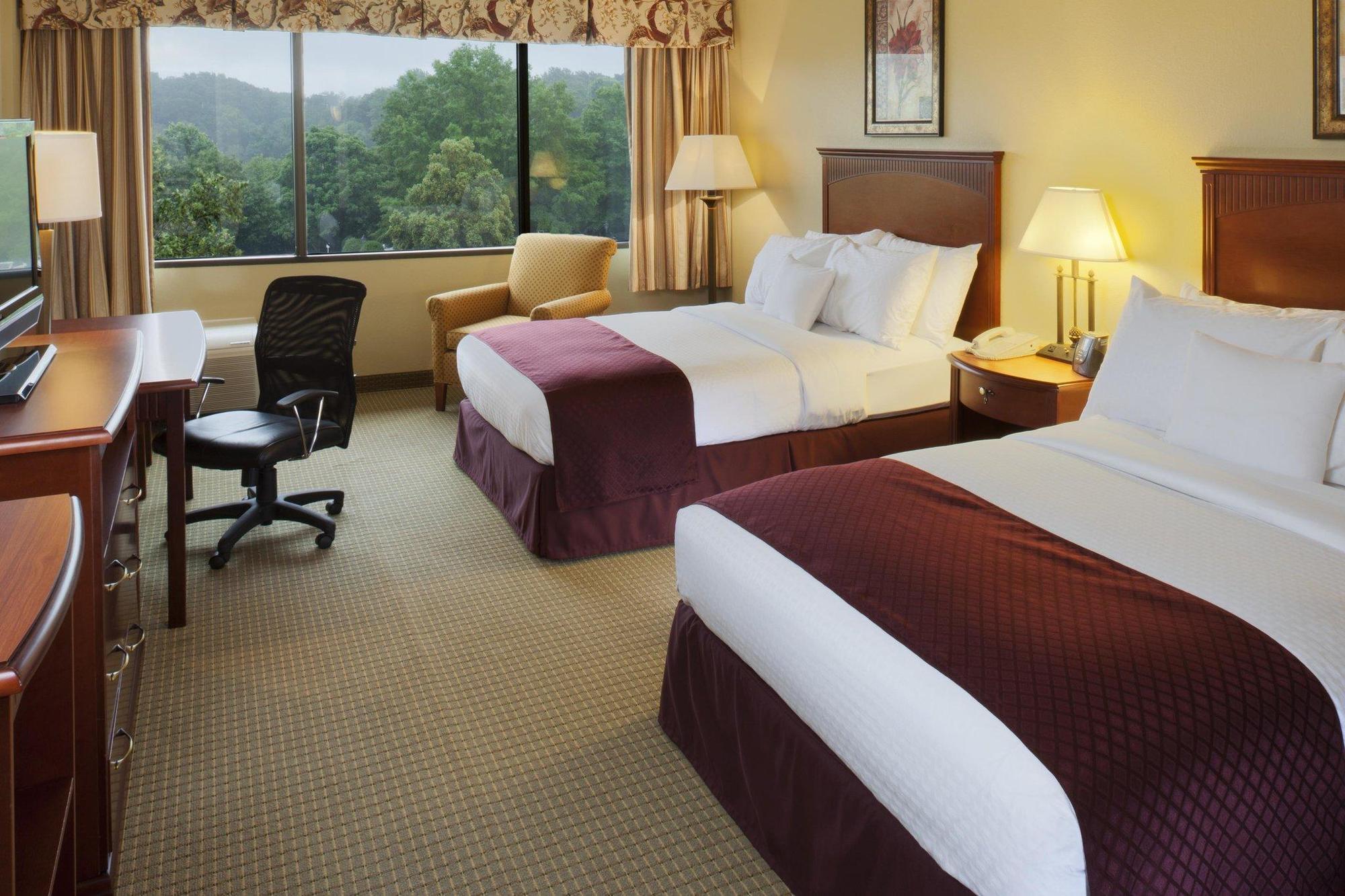 Doubletree By Hilton Charlottesville Eksteriør billede